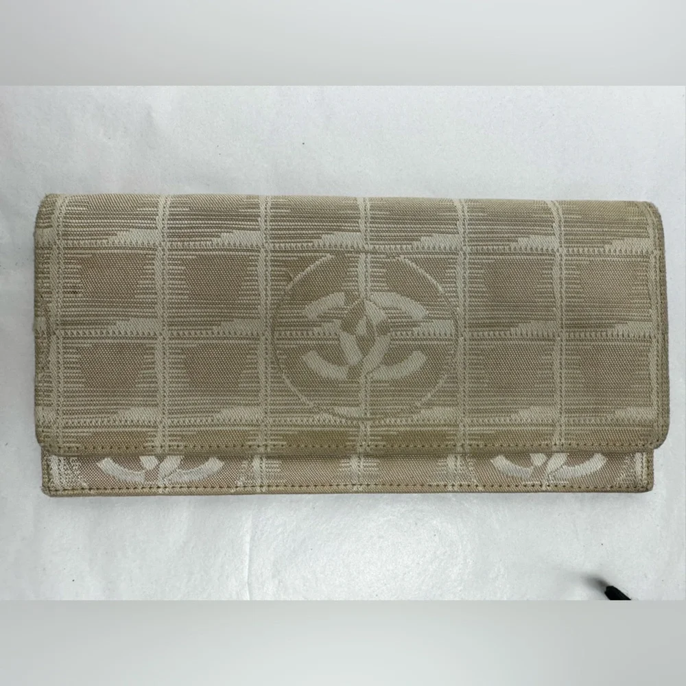 CHANEL Vintage Travel Line Long Wallet